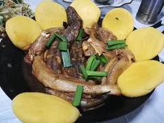 鱼锅饼子-宾朋海鲜特色美食餐厅·纯手工鲅鱼水饺(兴海路店)