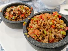 黑红三剁双拼-蝴蝶泉宾馆-中餐厅