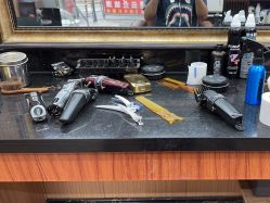-纯剪男士理发馆·烫染专业店