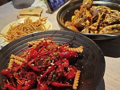 -巴厘龙虾·榜首油焖大虾(音乐学院·沿江酒馆店)