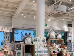 -猫的天空之城概念书店(杭州南宋御街店)