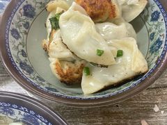 韭菜猪肉煎饺-无名氏宵夜小摊(祝家三姐妹馄饨店)