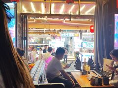 -喜鹊音乐酒馆(西街店)