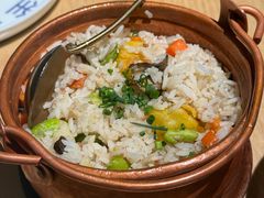 铜锅牛肝菌焖饭-一坐一忘云南菜(卓悦中心)