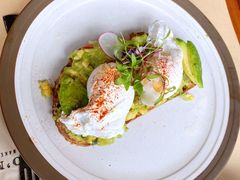 牛油果温泉蛋吐司-O'mills Sourdough Bakery&Bistro(永嘉路店)