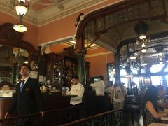 -Majestic Café