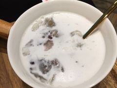 椰奶紫米银耳羹-炖物24章·顺时轻养茶(杭州大厦店)