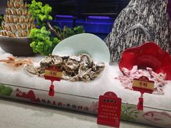 -四囍码头海鲜烧烤自助火锅(外滩南京东路悦荟广场店)