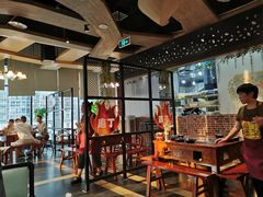 大堂-莽子老火锅(大坪店)
