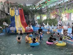 -兴芮温泉度假区