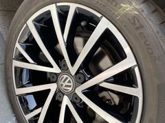 -蜂鸟快修喷漆钣喷汽修旗舰工厂(军工路店)