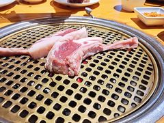 烤羊排-唯成•韩国炭火烤肉 유성고기