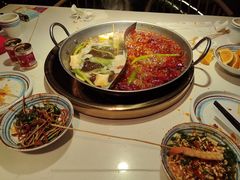 -二荆条·城市森林火锅旗舰店