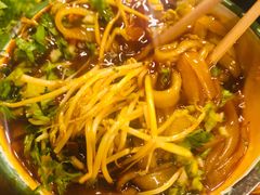 -拈签一笑黄牛肉辣卤串串