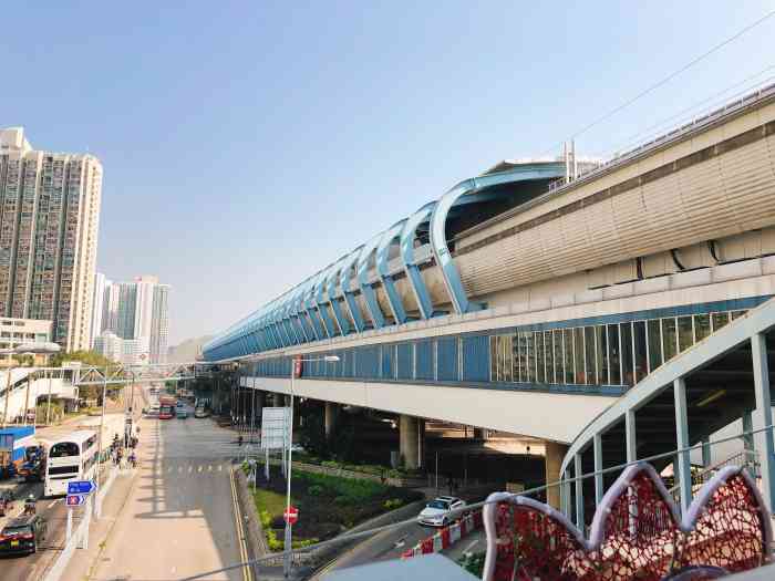 天水围站(轻铁)(轻铁)-"从深圳湾去往香港市区的中转点.坐b2p.