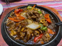 铁板双牛-香巴拉云南餐厅(华莱坞店)