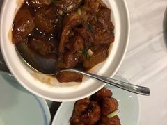 老汤红炖牛筋-西湖春天•老字号杭州菜(百汇店)