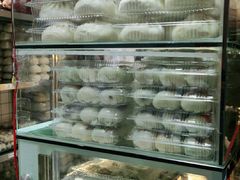 -白玉兰食品甜凤店(合生汇店)