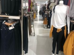 -优衣库(广州天河领展广场店)