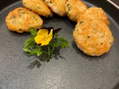 香葱莲藕海鲜饼-广州文华东方酒店·江-由辉师傅主理