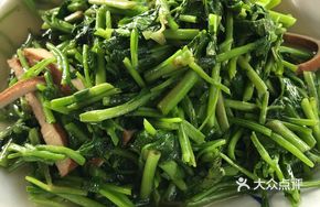 Wild Celery Stir-fried with Dried Tofu