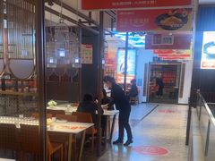 -阿瓦山寨·湘菜现炒·剁椒鱼头王(咸阳总店)