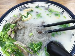 -鸭小妹鸭血粉丝(老门东店)