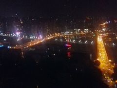 -全季酒店(重庆李子坝牛角沱地铁站店)
