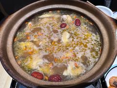招牌花雕醉鸡煲-威皇广福和小海鲜(安远路店)