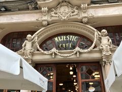 -Majestic Café