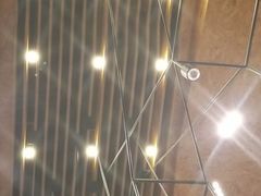 -新华里咖啡书吧(新华书店小寨店)