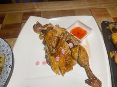 -蜜桃餐厅·伴山(绿宝广场店)