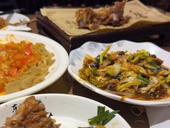 -东口码头·烧鸽子·鱼头泡饼·地方菜(金鹰悦城店)