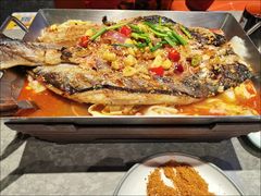 -鸣记脆皮烤鱼·海鲜烤鱼(马栏店)
