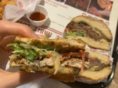 -The Habit Burger Grill 哈比特汉堡(复兴soho店)