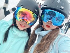 -中旅松花湖滑雪场