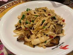 春竹笋炒腊味-洁雅小南方俏巴鱼馆(汴河街店)