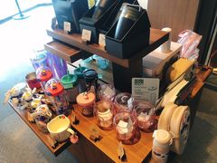 零售区-星巴克(杭州临平银泰城B1店)