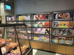 面包甜点陈列柜-巴黎贝甜(银城东苑店)