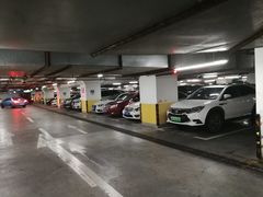 -中山公园-龙之梦停车场