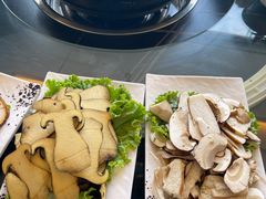 -野菌皇海景野生菌火锅(滨海大道店)