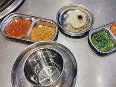 -哈哈碳都·牛肋条无限自助烤肉(台江万达店)