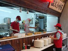 -山城欢现炒食堂(上海城店)