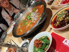 -野山舂·贵州现舂酸汤火锅(鸿通城店)