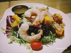 鲜柚芒果沙拉-HELLO 27 意面·沙拉·帕尼尼