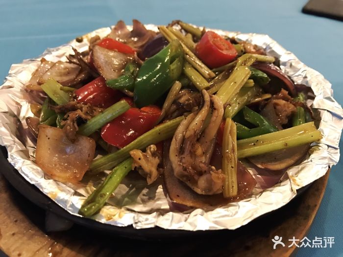 铁板黑椒鱿鱼须