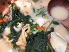 -成都你六姐·牛肉冒菜(上海环宇荟店)
