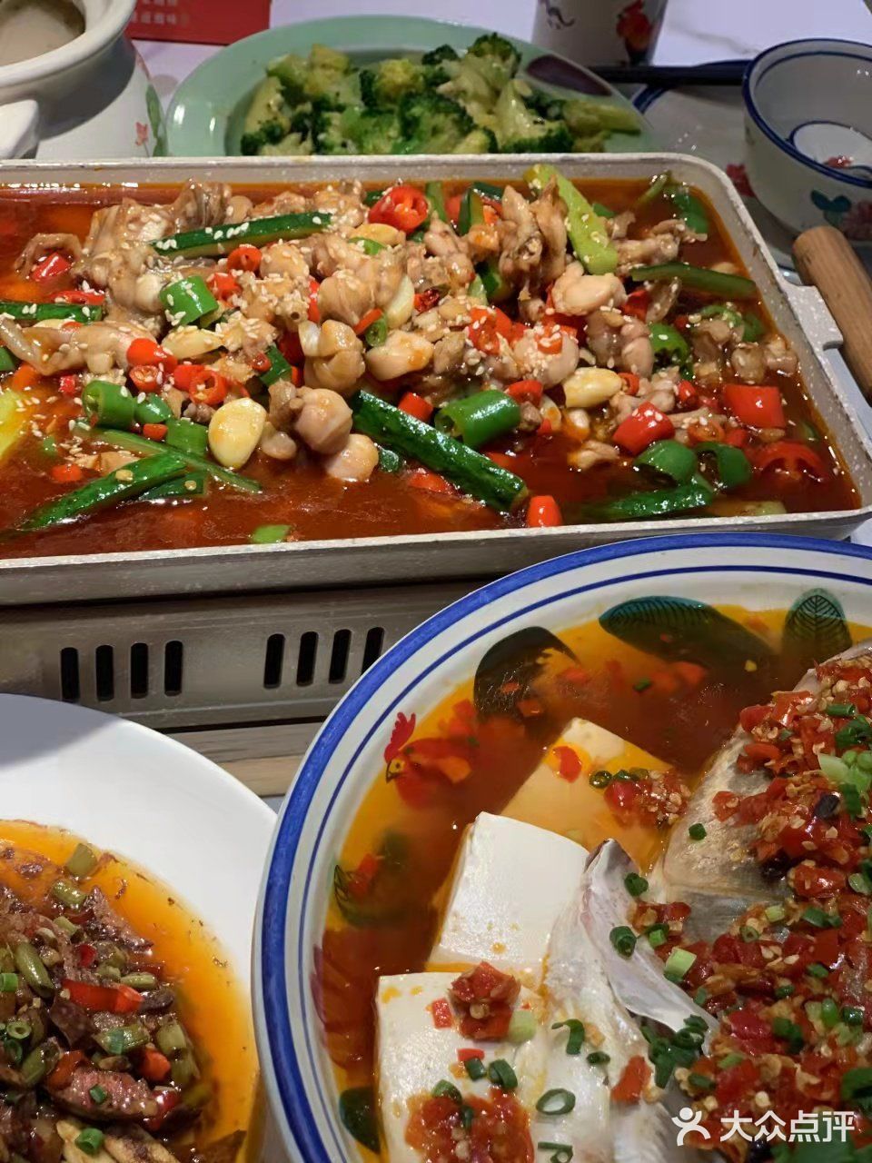 原来这家湘菜馆的总店在万州