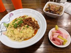 -碗里捞川渝特色面(沙河玖耀里店)