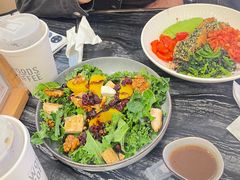 羽衣甘蓝配烤鸡胸沙拉-THE WOODS 简餐 (国贸商城店)